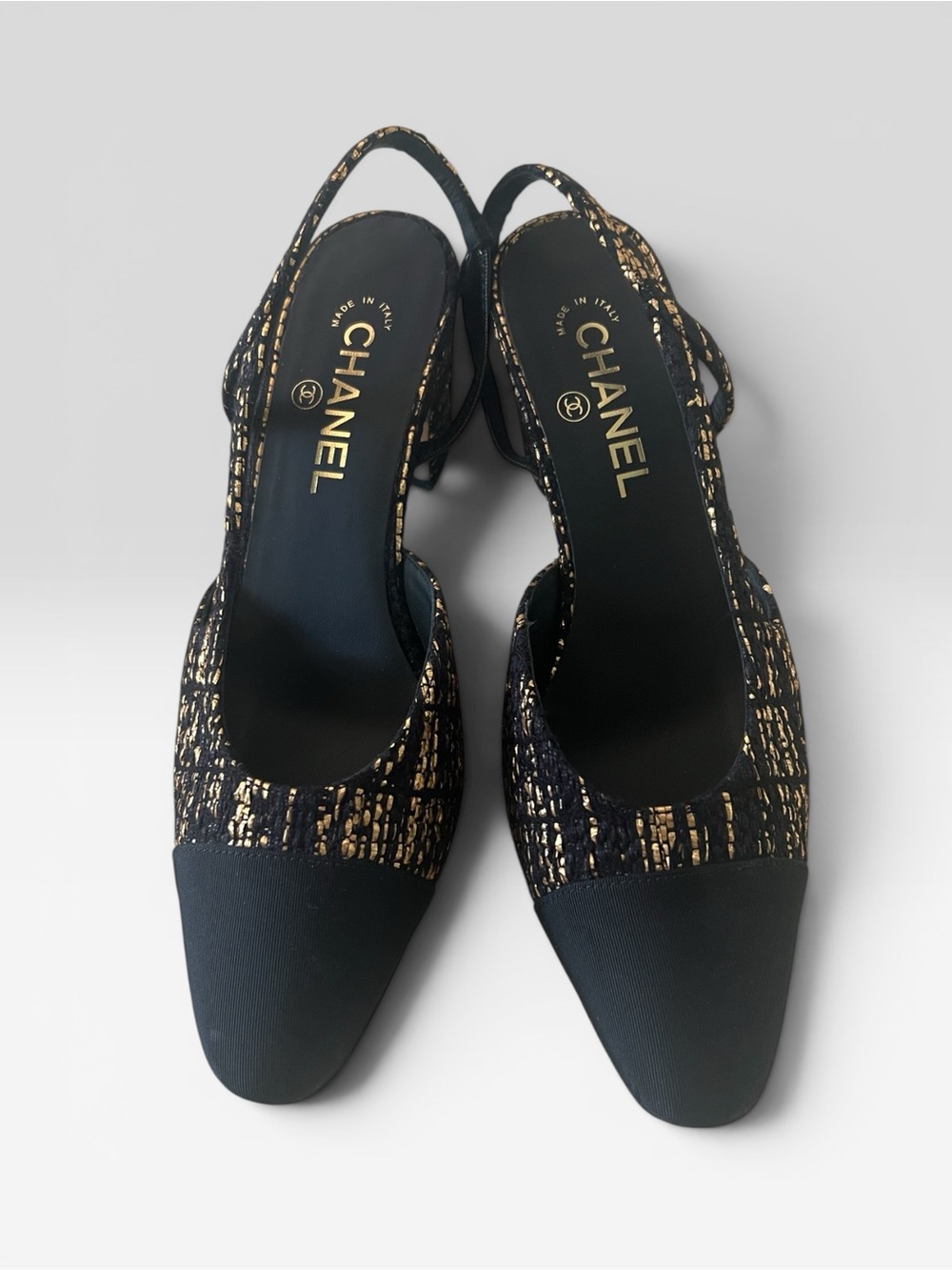 CHANEL Black and Gold Tweed with Black Grosgrain Slingback Pumps (Size 39 1/2)